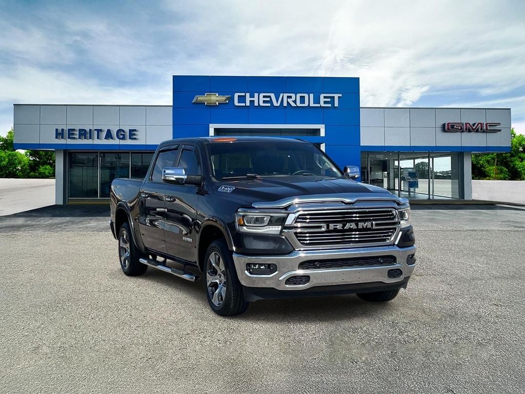 2020 RAM 1500 Laramie Crew Cab 4x4 5'7" Box in Gray — front three-quarter view
