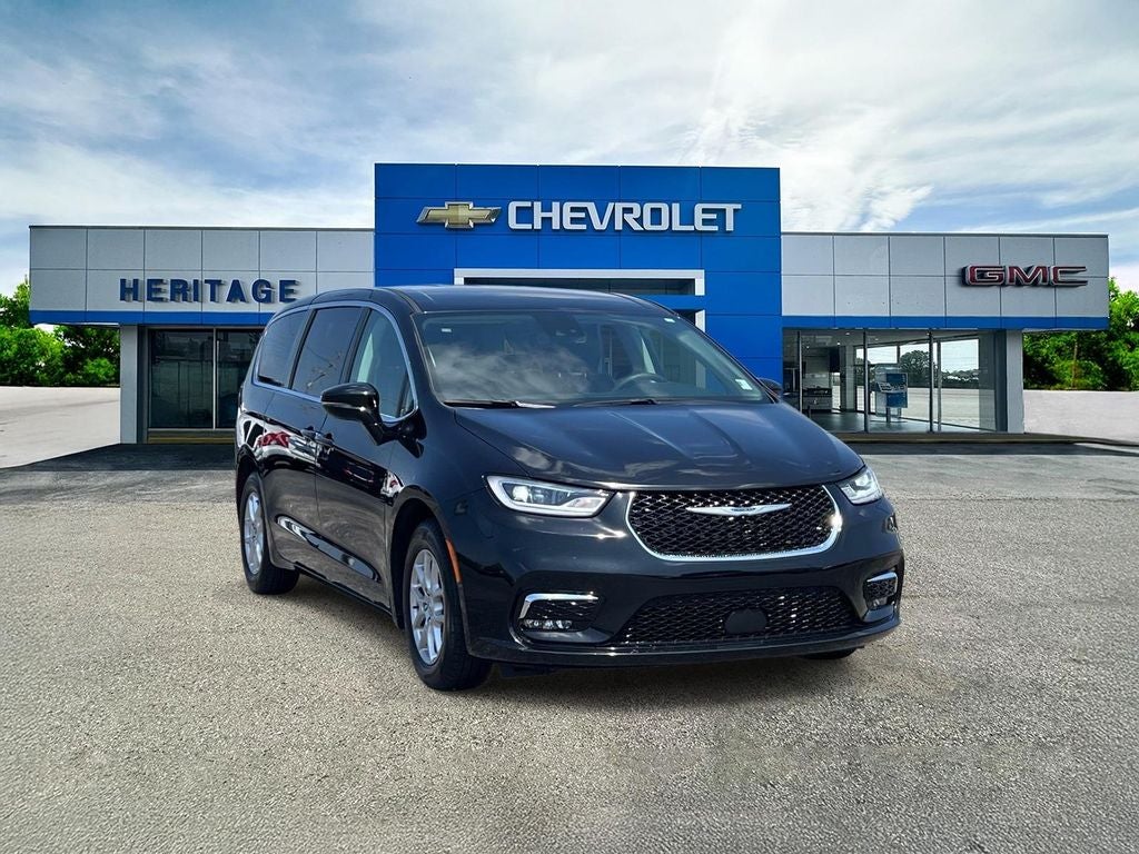 2024 Chrysler Pacifica Touring L in Black — front three-quarter view